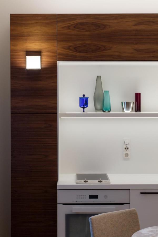 Design Studio Apartment With Balcony By Hostlovers Kaunas Kültér fotó
