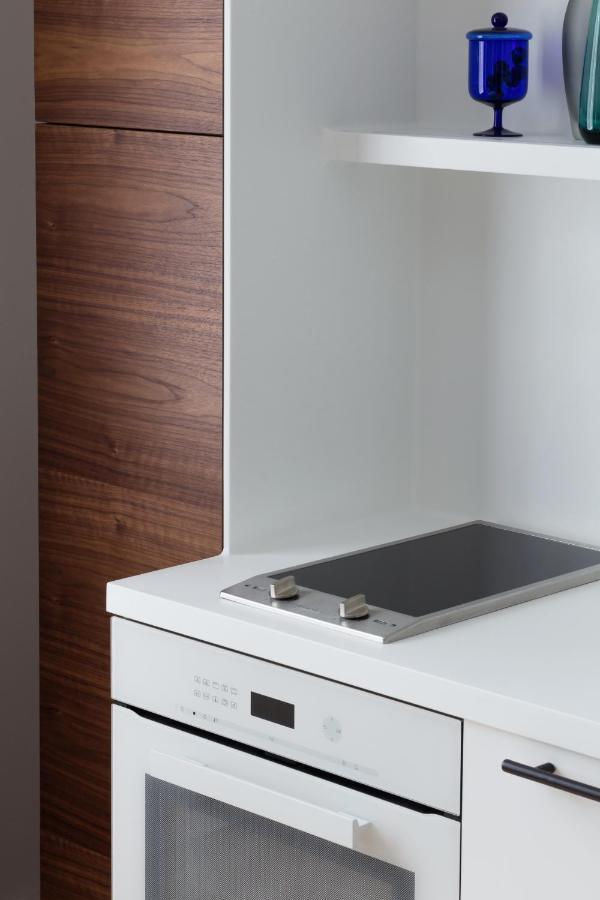 Design Studio Apartment With Balcony By Hostlovers Kaunas Kültér fotó