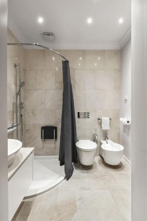 Design Studio Apartment With Balcony By Hostlovers Kaunas Kültér fotó